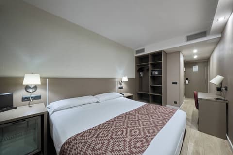 Catalonia Park Güell, Room