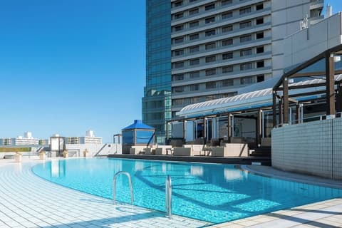 Grand Prince Hotel Osaka Bay, Outdoor pool