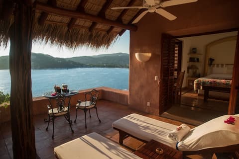 La Casa Que Canta, Room