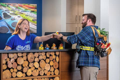 Accent Inns Victoria, Reception