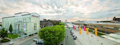 Mövenpick Hotel Nuernberg Airport
