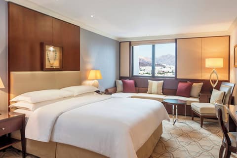 Sheraton Oman Hotel, Room