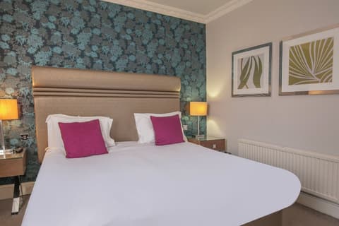 Crabwall Manor Hotel & Spa