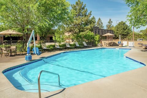 DoubleTree by Hilton Hotel Missoula - Edgewater, Pool