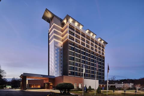 DoubleTree by Hilton Raleigh Crabtree Valley, Exterior