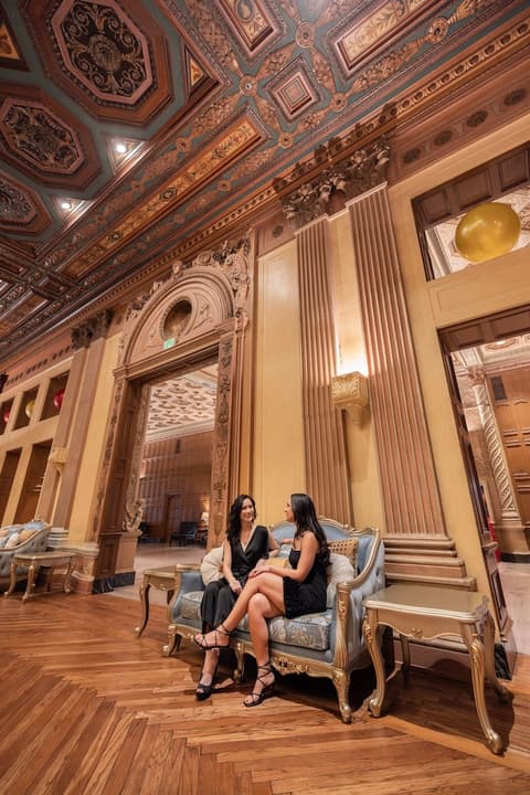 The Biltmore Los Angeles, Lobby