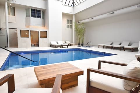 The Winchester Hotel & Spa, Indoor pool