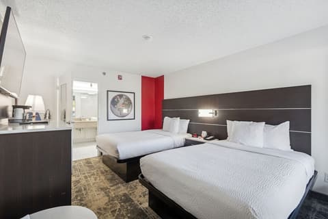 Ramada by Wyndham Temple Terrace/Tampa North, Room