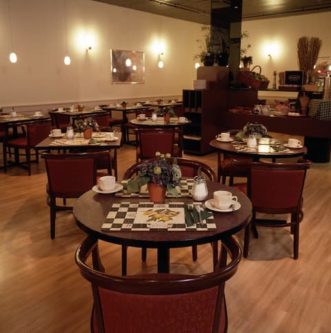 Best Western Dam Square Inn, Restaurant