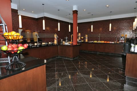 DoubleTree by Hilton Collinsville - St. Louis
