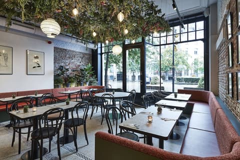 Urban Yard, Breakfast area