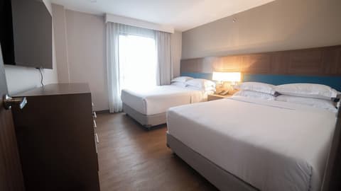 Embassy Suites by Hilton Bogota - Rosales, Room