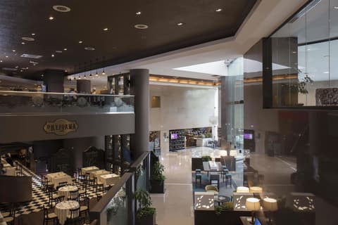 Barceló Guadalajara, Lobby