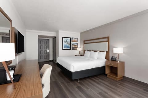 La Quinta Inn & Suites by Wyndham Ft Lauderdale Cypress Cr