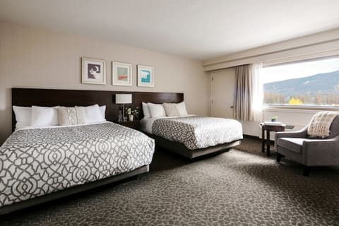 The Crimson Jasper, Room