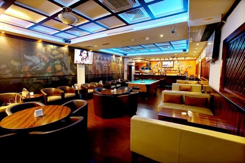 Excelsior Hotel Downtown