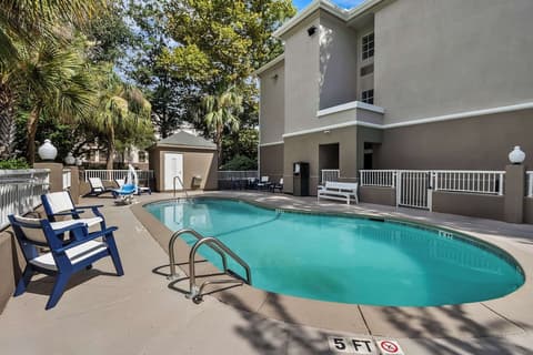 Best Western Patriots Point, Pool