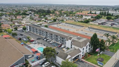 Best Western Surf City