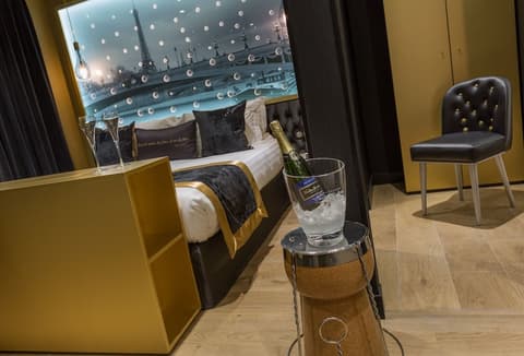 Hotel Les Bulles de Paris