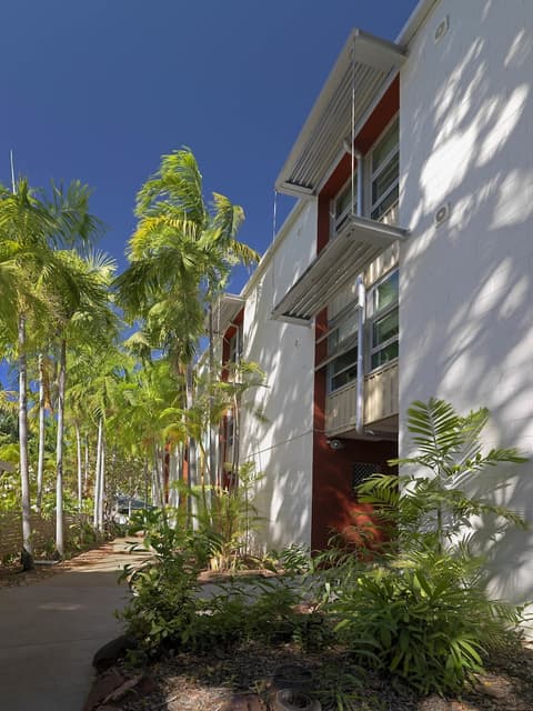 The Leea Darwin, Property grounds