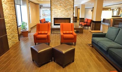 The Adventure Hotel by the parks, Lobby sitting area