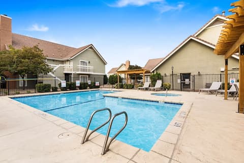 Chase Suite Hotel El Paso, Pool