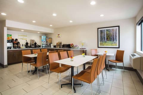 Super 8 by Wyndham Flagstaff