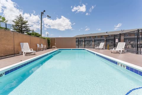 Super 8 by Wyndham Grand Junction Colorado, Pool