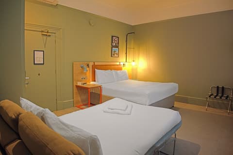 Bristol Grand Hotel By Sunday