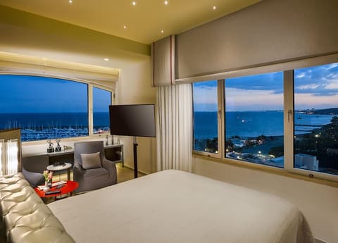 St. Raphael Resort, Room