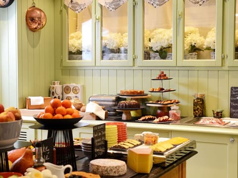 Le Royal Hotel Lyon - MGallery Collection, Breakfast area