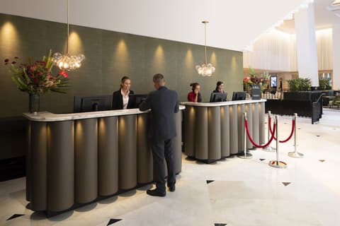 Swissotel Sydney, Lobby