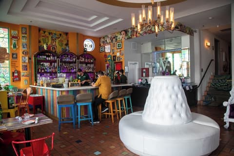 The Whitelaw Hotel, Lobby sitting area