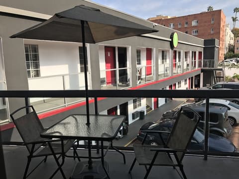 Legend Hotel Hollywood