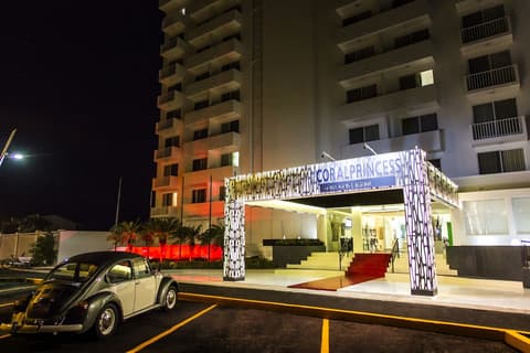 Coral Princess Hotel & Dive Resort, Lobby
