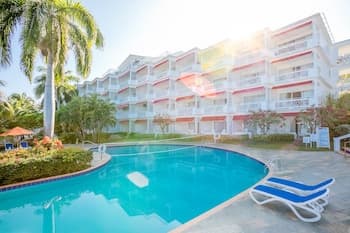 Grand Decameron Montego Beach, A Trademark All-Inclusive Resort