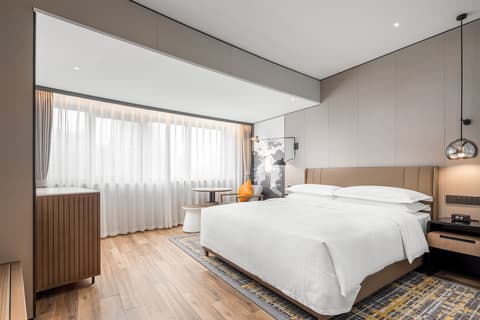 Sheraton Chengdu Lido Hotel