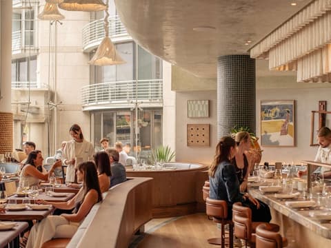 Pullman Quay Grand Sydney Harbour