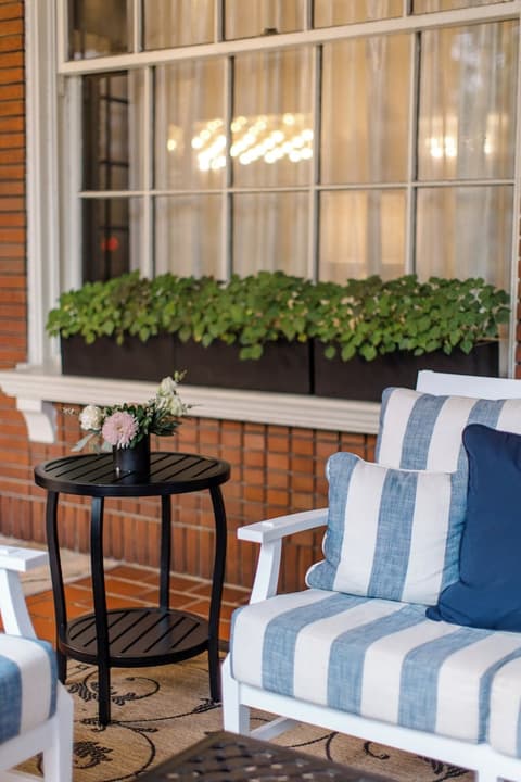 The Lord Nelson Hotel & Suites, Terrace/patio