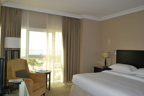 Sheraton Khalidiya Hotel, Room