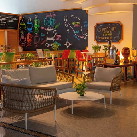 Friendly Fun Vallarta Different Experiences - All Inclusive., Cafe