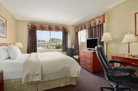 Days Inn by Wyndham Vancouver Airport