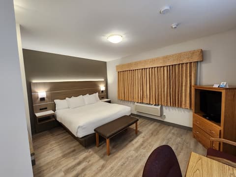 Days Inn & Conference Centre by Wyndham Penticton