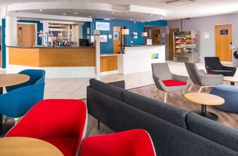 Holiday Inn Express Manchester East by IHG, Lobby