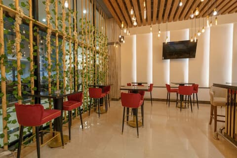 Minamark Resort & Spa, for families & couples only