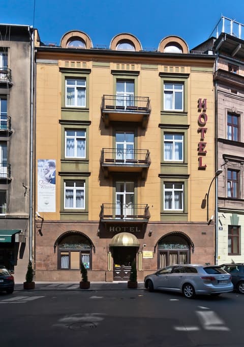 Hotel Kazimierz I, Property entrance