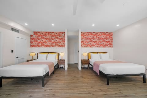 Greenview Hotel by Lowkl, Room