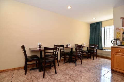 Quality Inn San Diego I-5 Naval Base