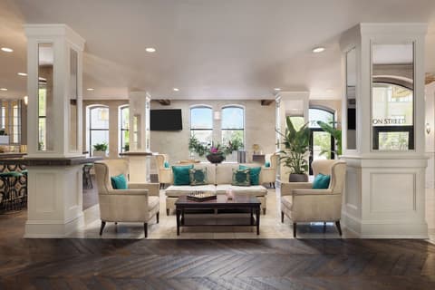 The Riverfront Hotel New Orleans, Lobby