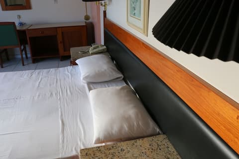 Taj Mahal Continental Hotel